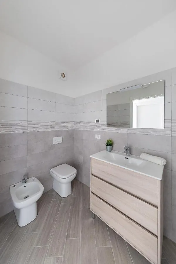 סויאנו דל לאגו San Carlo Borromeo Apartments By Wonderful Italy 0*, סויאנו דל לאגו